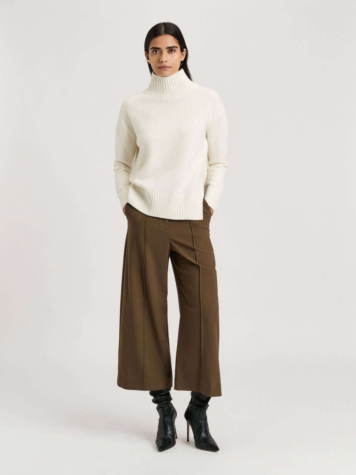 Women's Sale Pants & Shorts